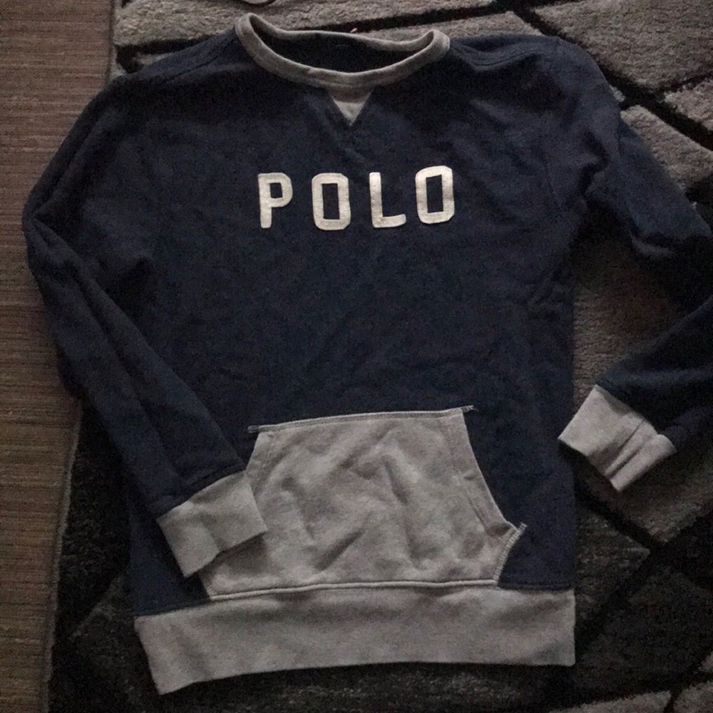 Sweatshirt